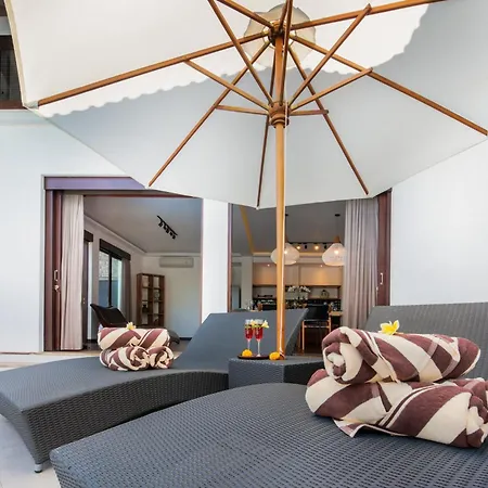 Villa Tramonto By Le Cielo Canggu Buitenkant foto